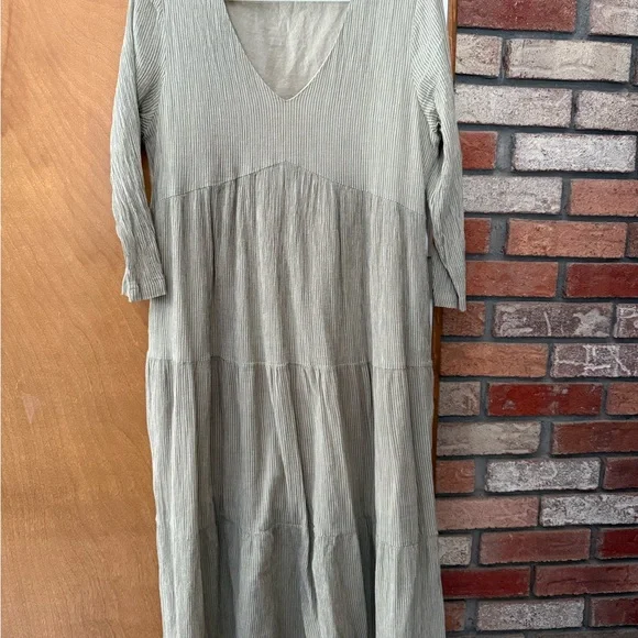 Neuflora Newport Midi Dress - Picture 2 of 4